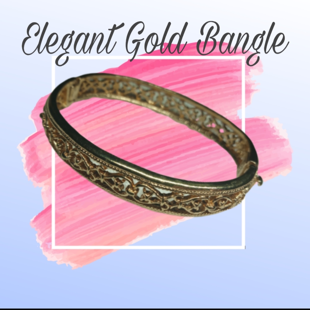 Elegant Gold Bangle